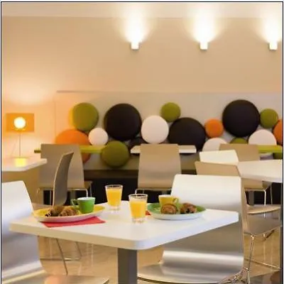 Ibis Styles Gare De L'est Chateau Landon Hotell