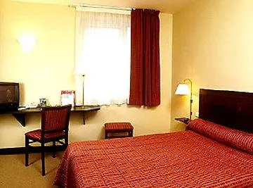 Ibis Styles Gare De L'est Chateau Landon מלון 3*